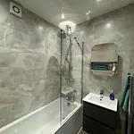 1 Bedroom Luxury * Bristol
