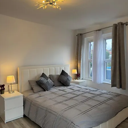 1 Bedroom Luxury Apartment *