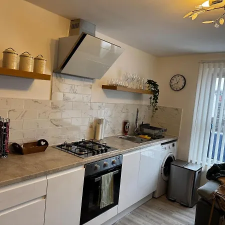 1 Bedroom Luxury Apartment *