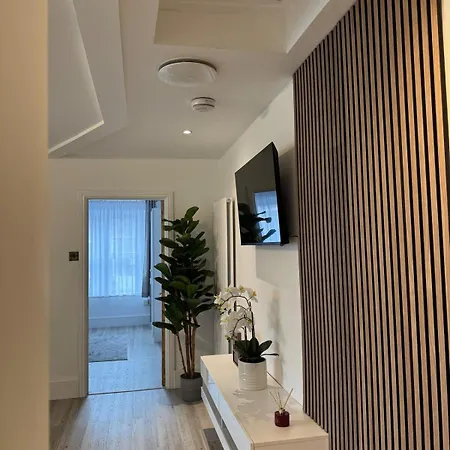 1 Bedroom Luxury Apartment Bristol