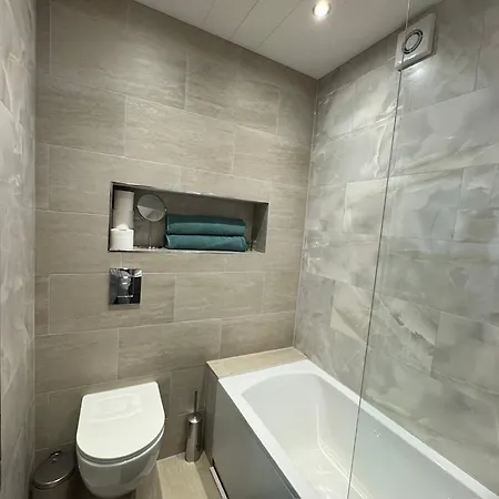 1 Bedroom Luxury 布里斯托