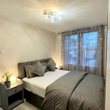 1 Bedroom Luxury