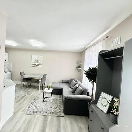 1 Bedroom Luxury
